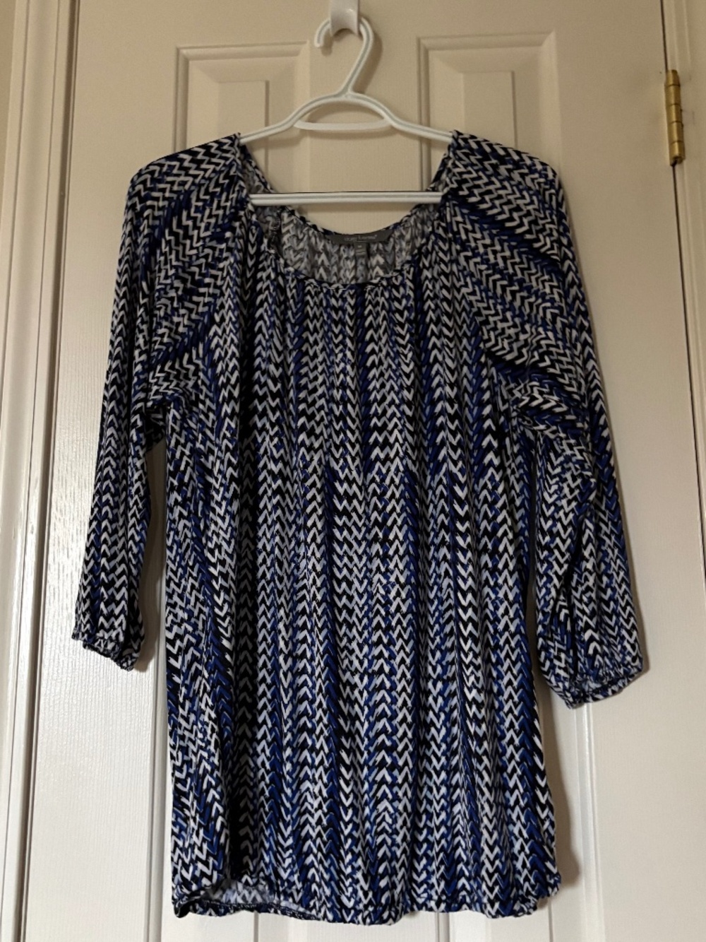 Daisy Fuentes Size Medium Top